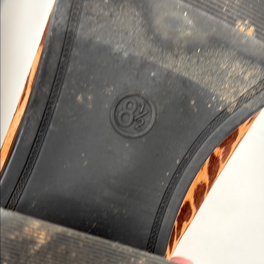 Bella Vita Brown Chelsea Boots with Suede-Like Finish Size 8.5 - Picture 10 of 10